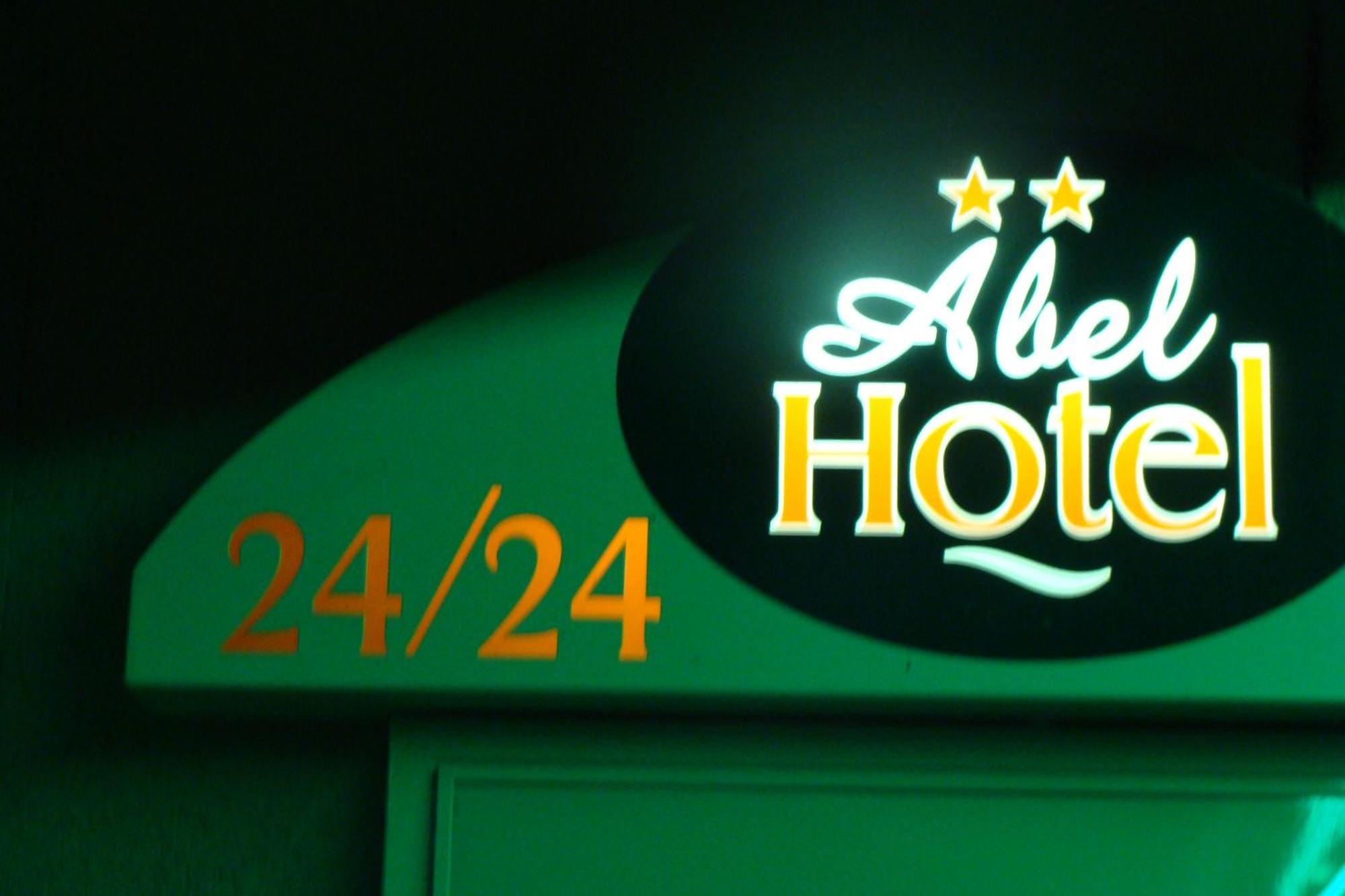 Abel Hotel Langeac Luaran gambar